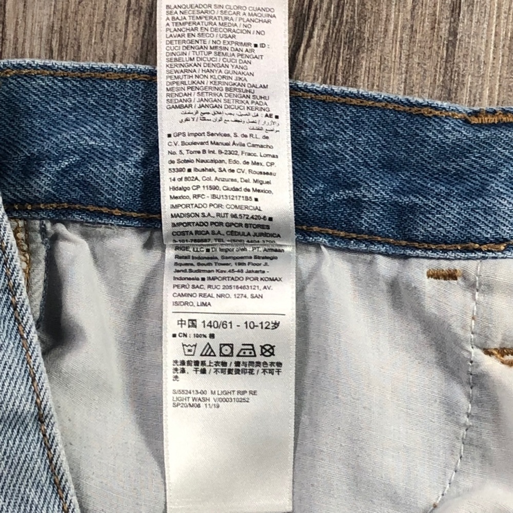❌RELISTED❌ Two Pair Girls Denim Shorts Size 10 - Cat & Jack, Old Navy Cut-Offs - Picture 9 of 13